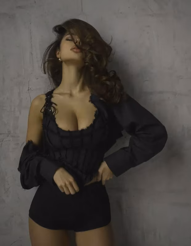 Bella